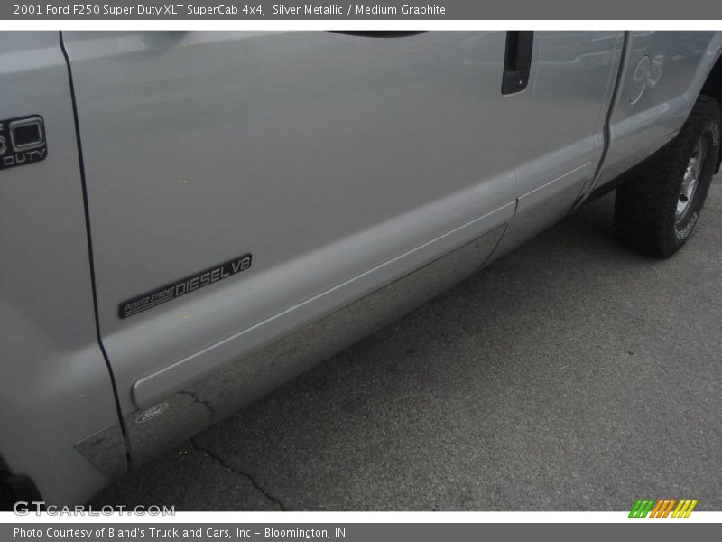 Silver Metallic / Medium Graphite 2001 Ford F250 Super Duty XLT SuperCab 4x4