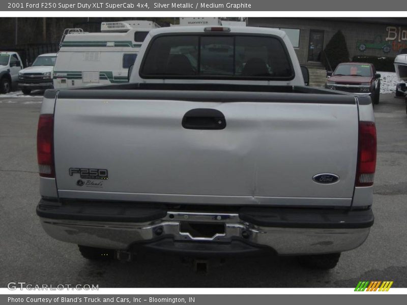 Silver Metallic / Medium Graphite 2001 Ford F250 Super Duty XLT SuperCab 4x4