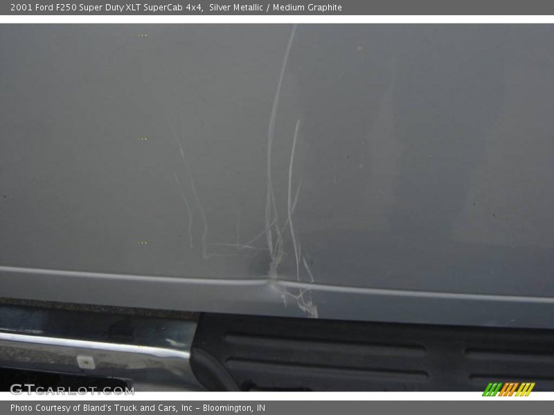 Silver Metallic / Medium Graphite 2001 Ford F250 Super Duty XLT SuperCab 4x4