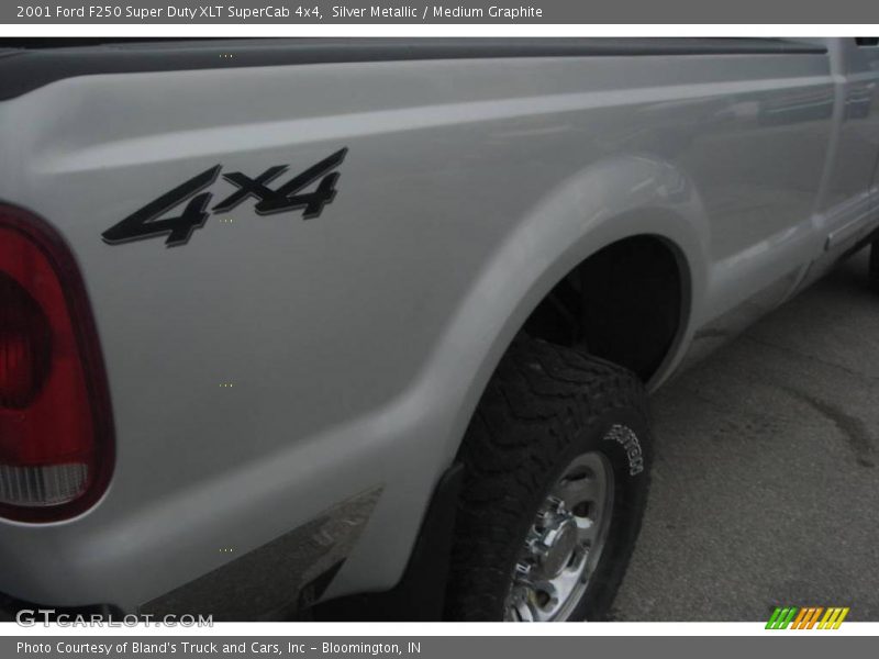 Silver Metallic / Medium Graphite 2001 Ford F250 Super Duty XLT SuperCab 4x4