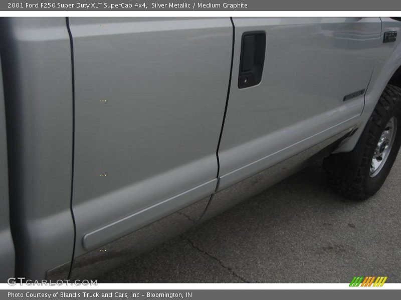 Silver Metallic / Medium Graphite 2001 Ford F250 Super Duty XLT SuperCab 4x4