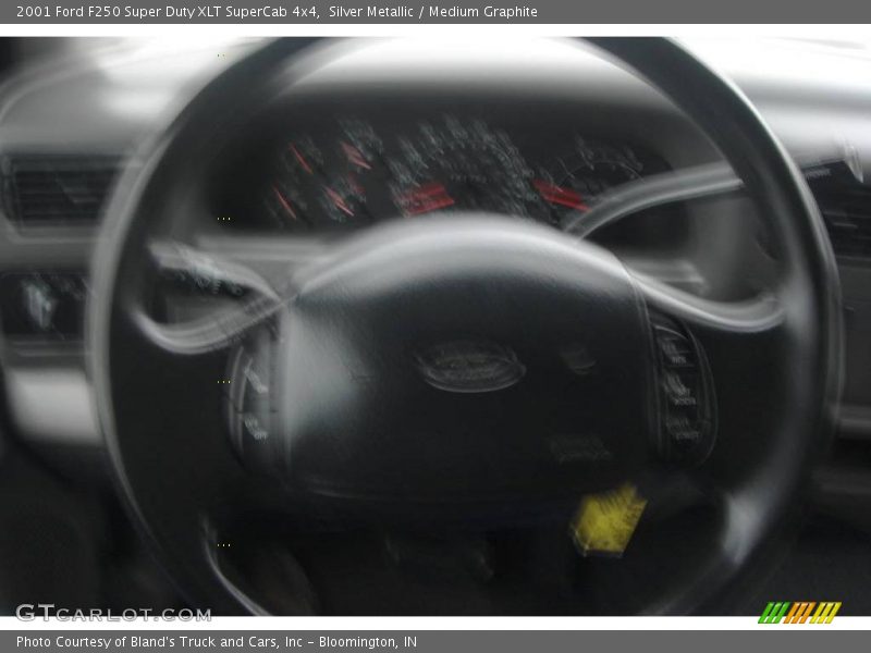 Silver Metallic / Medium Graphite 2001 Ford F250 Super Duty XLT SuperCab 4x4