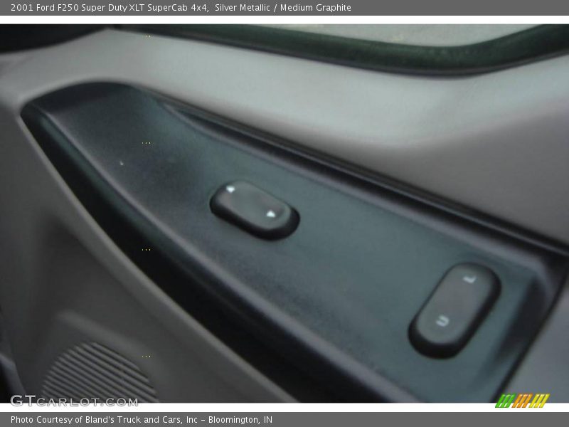 Silver Metallic / Medium Graphite 2001 Ford F250 Super Duty XLT SuperCab 4x4