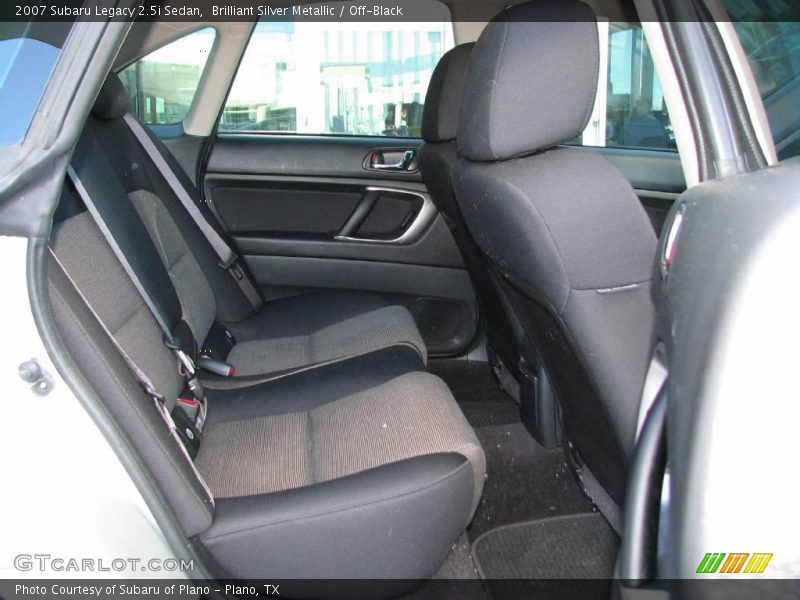 Brilliant Silver Metallic / Off-Black 2007 Subaru Legacy 2.5i Sedan