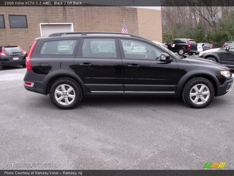 Black / Off Black 2009 Volvo XC70 3.2 AWD