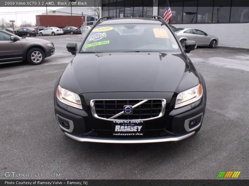 Black / Off Black 2009 Volvo XC70 3.2 AWD