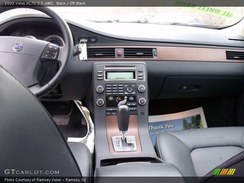 Black / Off Black 2009 Volvo XC70 3.2 AWD