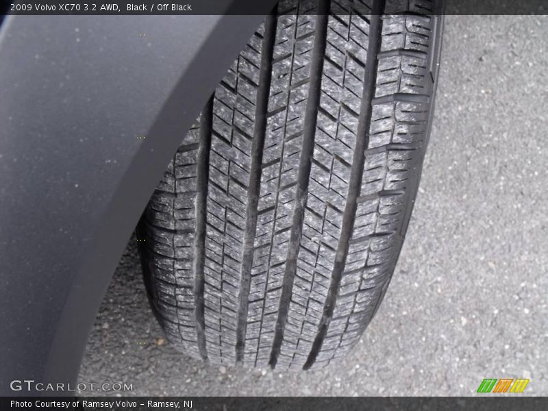 Black / Off Black 2009 Volvo XC70 3.2 AWD