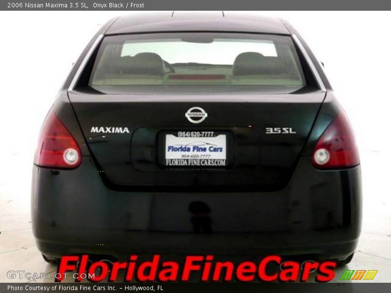 Onyx Black / Frost 2006 Nissan Maxima 3.5 SL