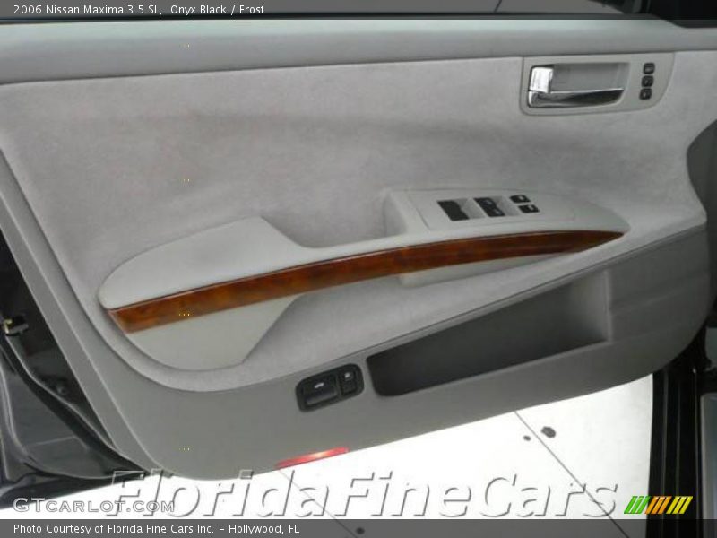 Onyx Black / Frost 2006 Nissan Maxima 3.5 SL