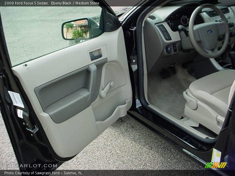 Ebony Black / Medium Stone 2009 Ford Focus S Sedan