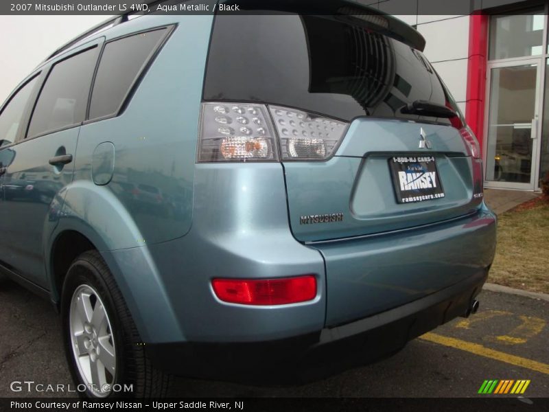 Aqua Metallic / Black 2007 Mitsubishi Outlander LS 4WD