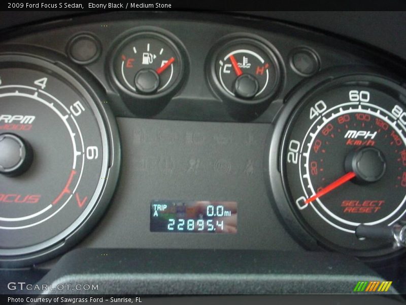 Ebony Black / Medium Stone 2009 Ford Focus S Sedan