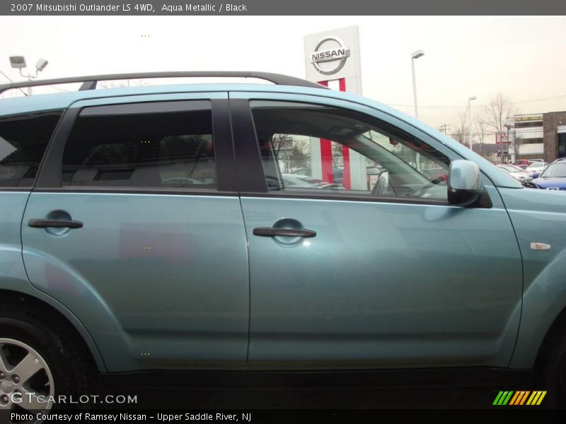 Aqua Metallic / Black 2007 Mitsubishi Outlander LS 4WD