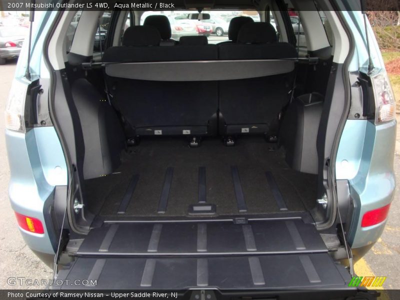 Aqua Metallic / Black 2007 Mitsubishi Outlander LS 4WD