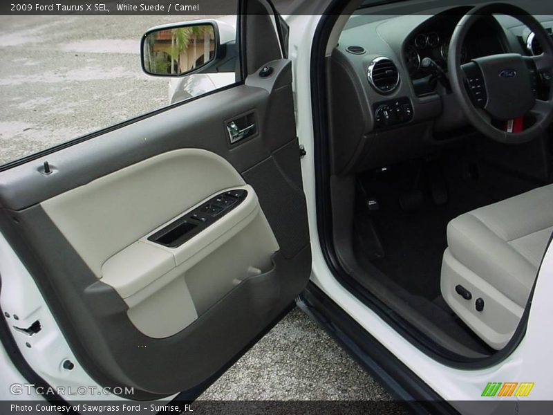 White Suede / Camel 2009 Ford Taurus X SEL