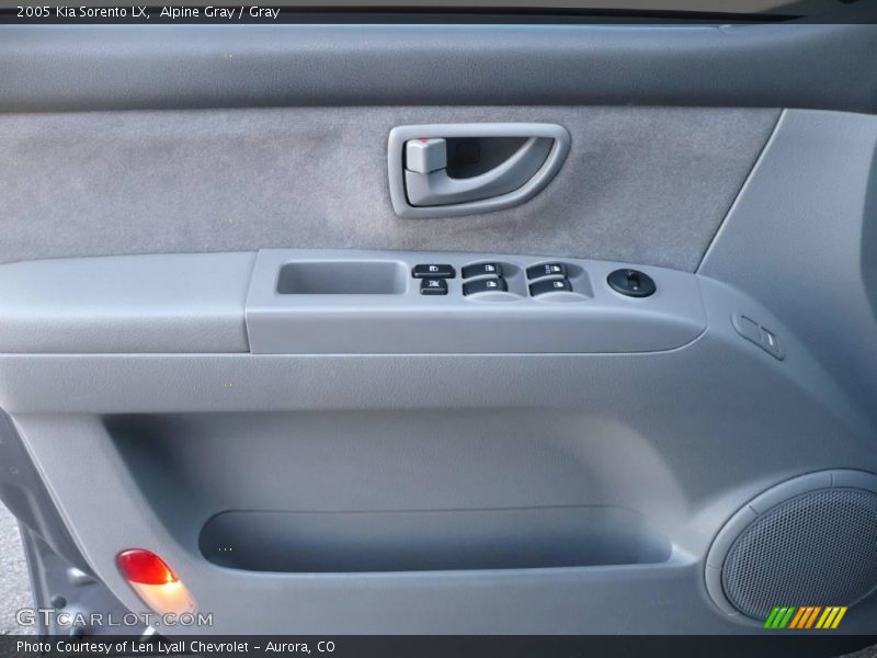 Alpine Gray / Gray 2005 Kia Sorento LX