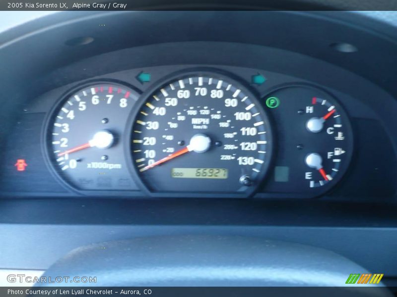 Alpine Gray / Gray 2005 Kia Sorento LX