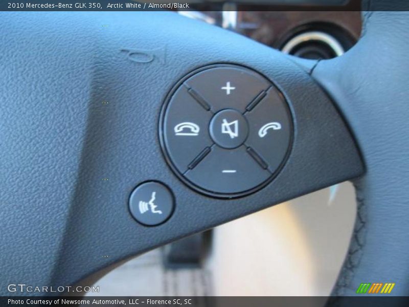 Arctic White / Almond/Black 2010 Mercedes-Benz GLK 350