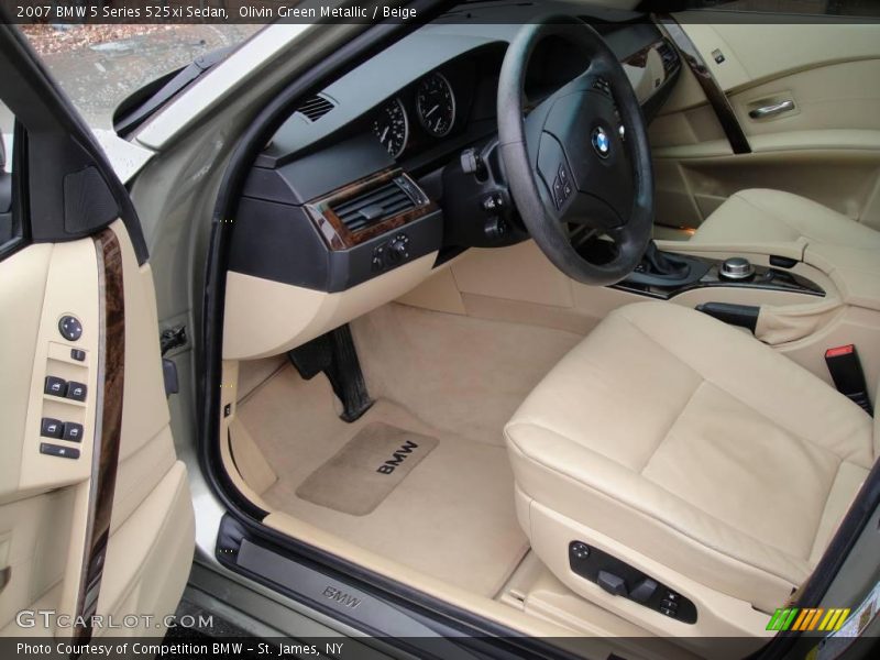 Olivin Green Metallic / Beige 2007 BMW 5 Series 525xi Sedan