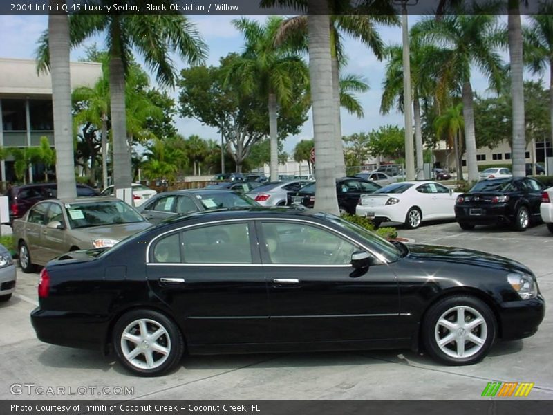 Black Obsidian / Willow 2004 Infiniti Q 45 Luxury Sedan