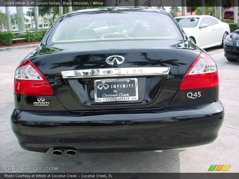 Black Obsidian / Willow 2004 Infiniti Q 45 Luxury Sedan