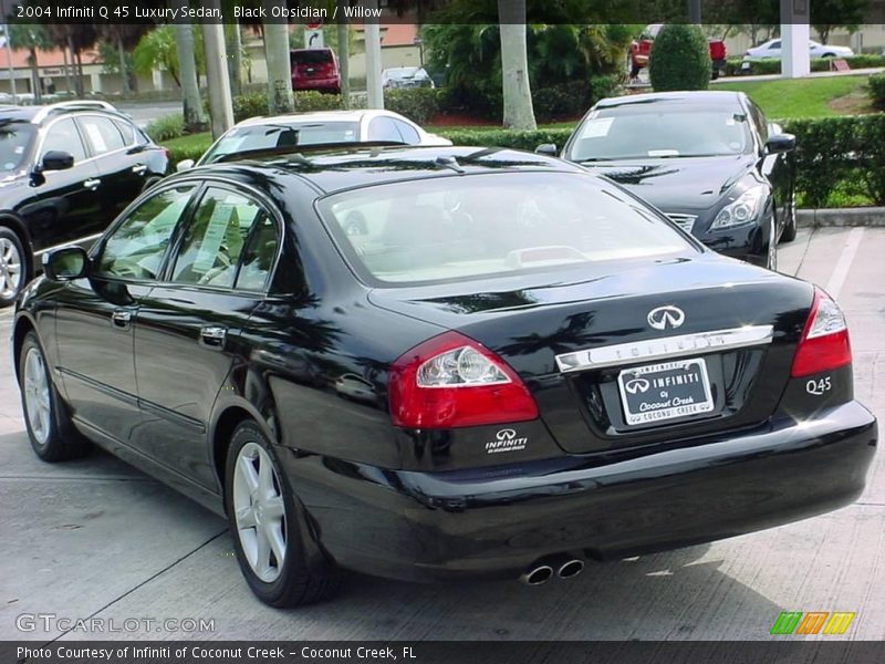Black Obsidian / Willow 2004 Infiniti Q 45 Luxury Sedan