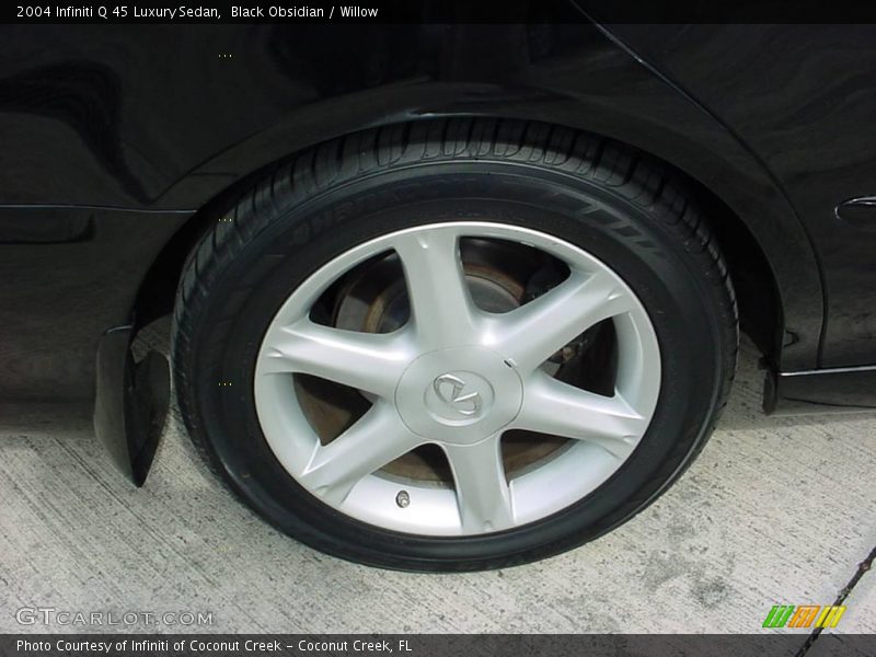 Black Obsidian / Willow 2004 Infiniti Q 45 Luxury Sedan
