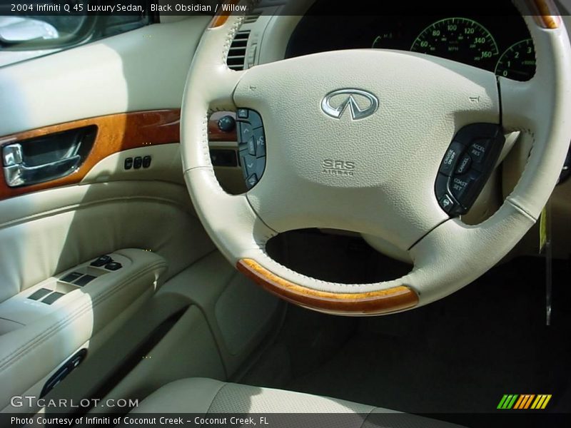Black Obsidian / Willow 2004 Infiniti Q 45 Luxury Sedan