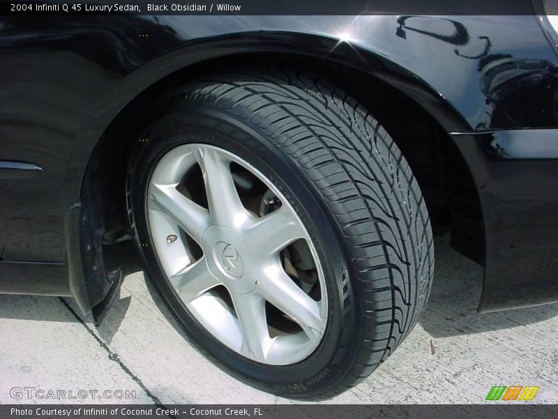 Black Obsidian / Willow 2004 Infiniti Q 45 Luxury Sedan