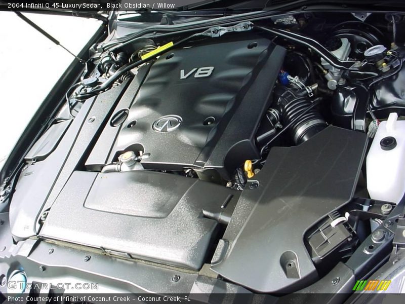 Black Obsidian / Willow 2004 Infiniti Q 45 Luxury Sedan