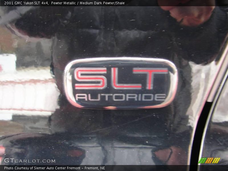 Pewter Metallic / Medium Dark Pewter/Shale 2001 GMC Yukon SLT 4x4