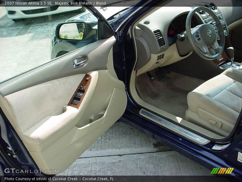 Majestic Blue Metallic / Blond 2007 Nissan Altima 3.5 SE