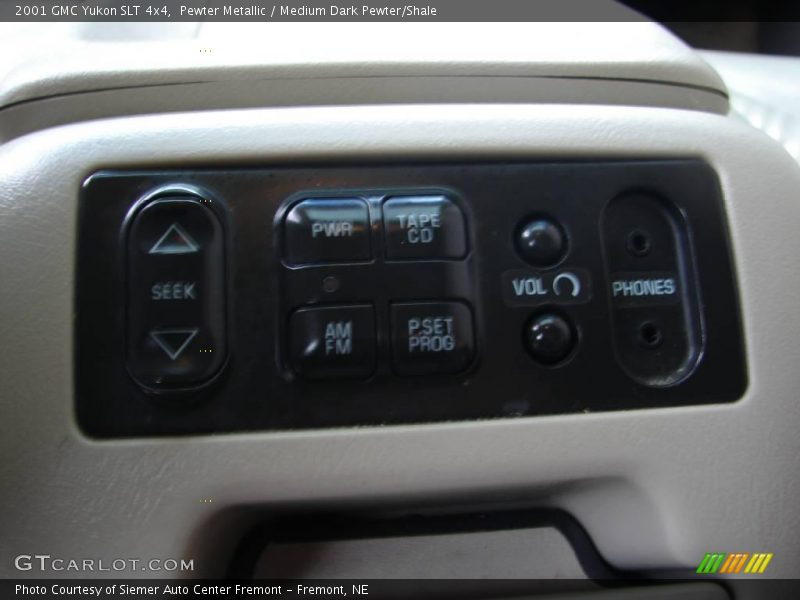 Pewter Metallic / Medium Dark Pewter/Shale 2001 GMC Yukon SLT 4x4