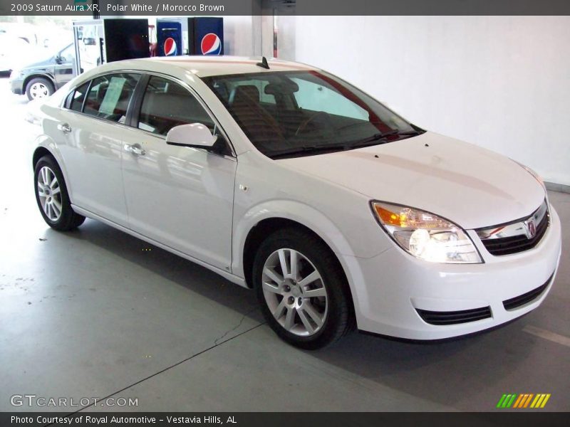 Polar White / Morocco Brown 2009 Saturn Aura XR