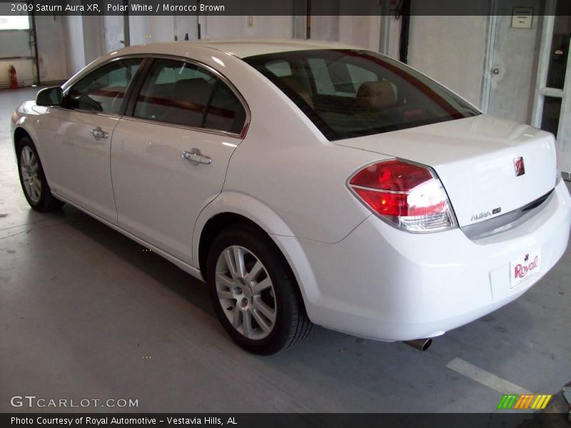 Polar White / Morocco Brown 2009 Saturn Aura XR
