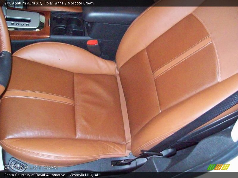 Polar White / Morocco Brown 2009 Saturn Aura XR