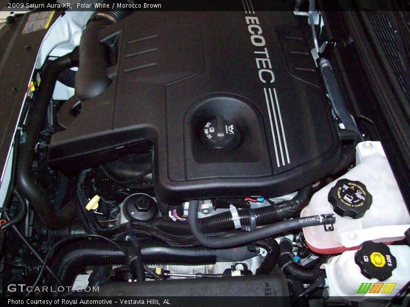 Polar White / Morocco Brown 2009 Saturn Aura XR