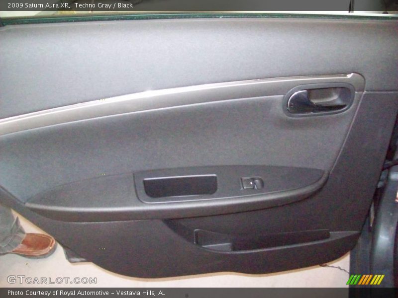 Techno Gray / Black 2009 Saturn Aura XR