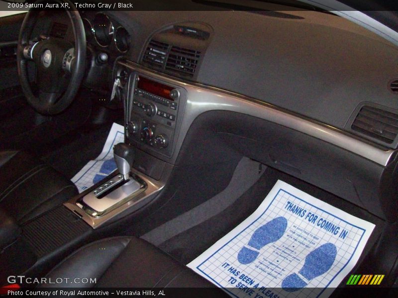 Techno Gray / Black 2009 Saturn Aura XR