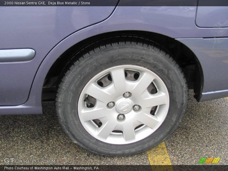 Deja Blue Metallic / Stone 2000 Nissan Sentra GXE