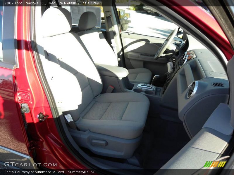 Red Fire Metallic / Shale Grey 2007 Ford Freestyle SEL