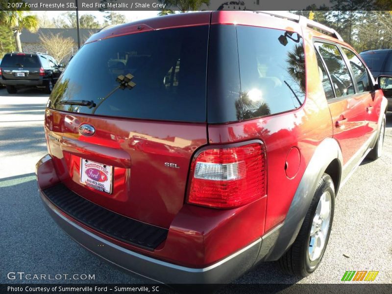Red Fire Metallic / Shale Grey 2007 Ford Freestyle SEL
