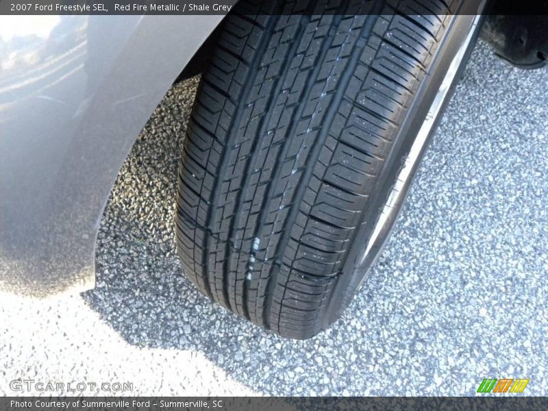 Red Fire Metallic / Shale Grey 2007 Ford Freestyle SEL