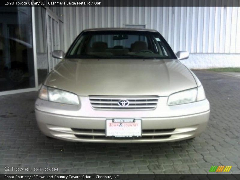 Cashmere Beige Metallic / Oak 1998 Toyota Camry LE