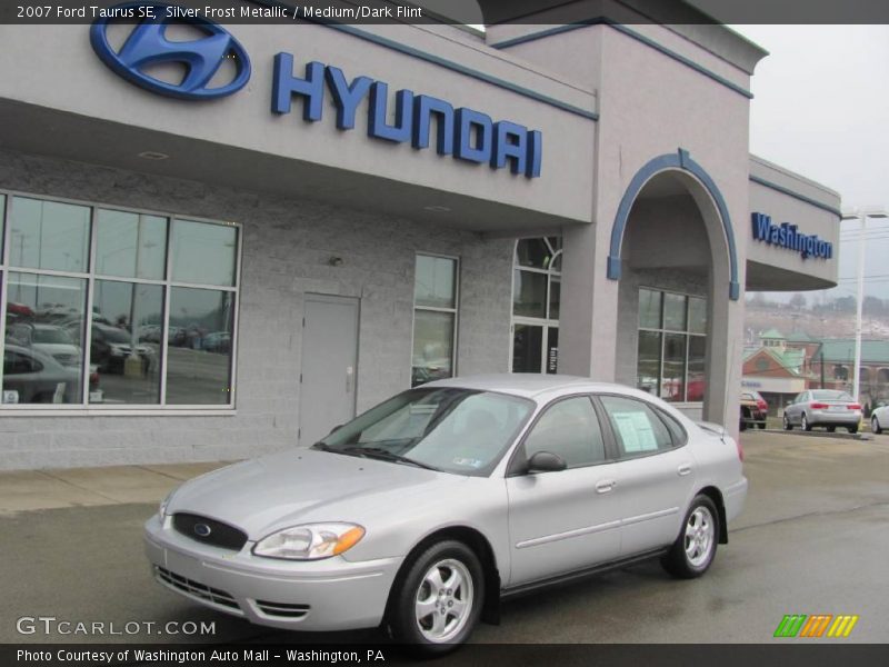 Silver Frost Metallic / Medium/Dark Flint 2007 Ford Taurus SE