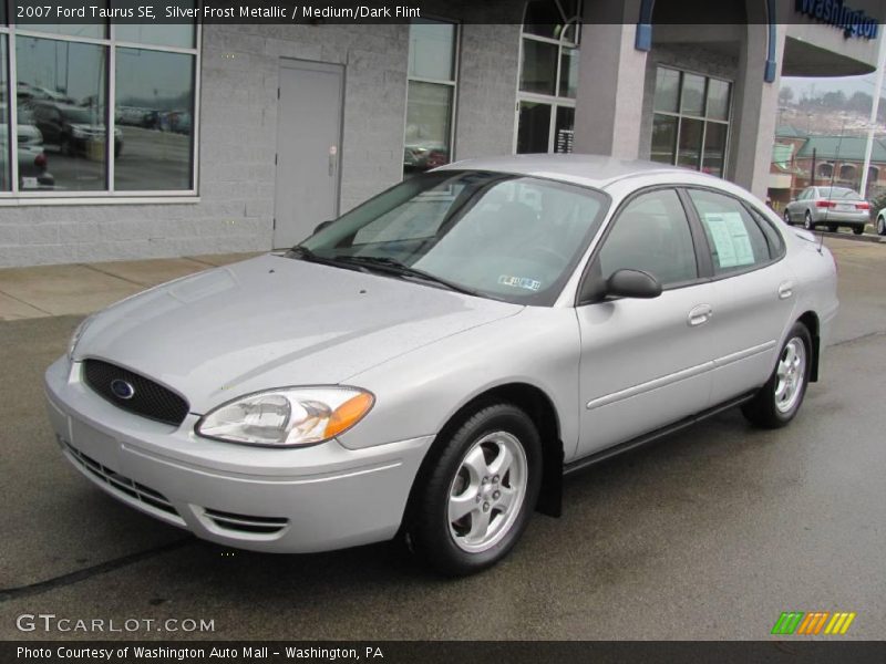 Silver Frost Metallic / Medium/Dark Flint 2007 Ford Taurus SE