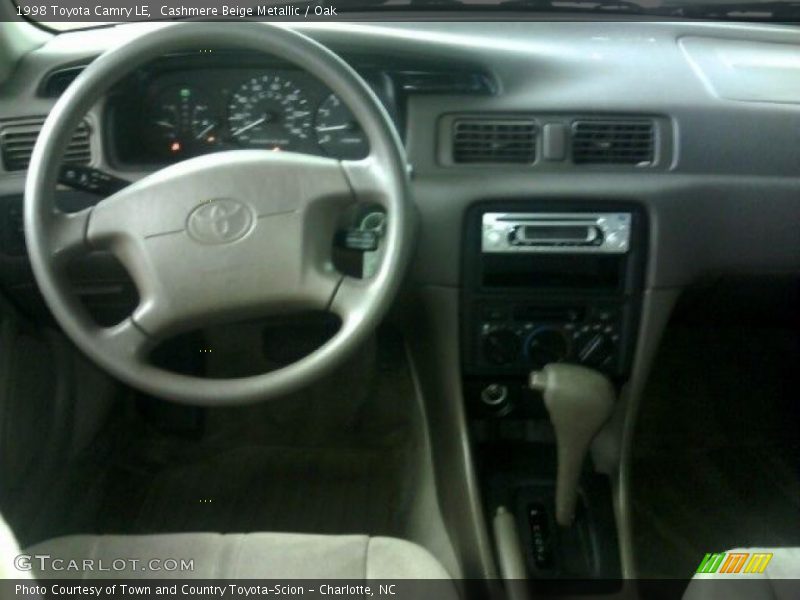 Cashmere Beige Metallic / Oak 1998 Toyota Camry LE