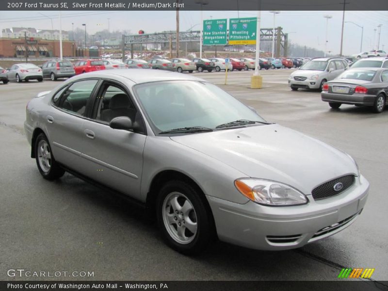 Silver Frost Metallic / Medium/Dark Flint 2007 Ford Taurus SE
