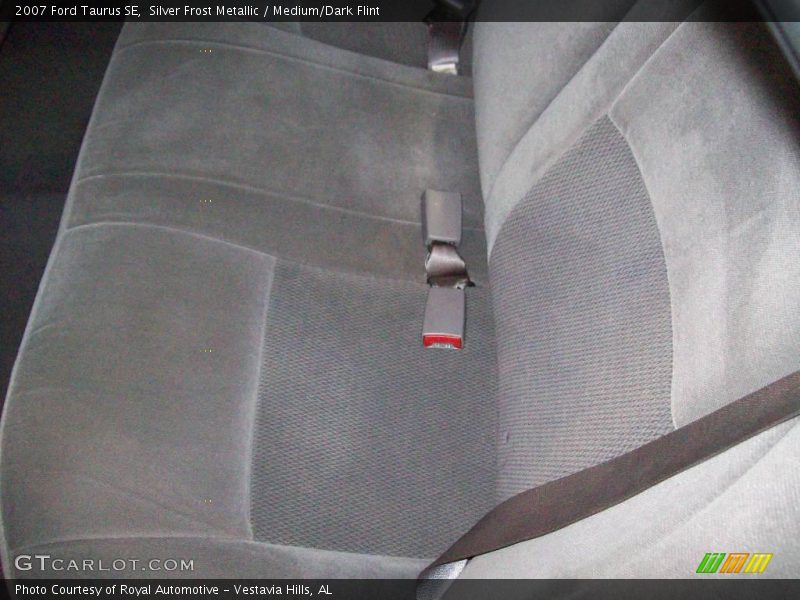 Silver Frost Metallic / Medium/Dark Flint 2007 Ford Taurus SE